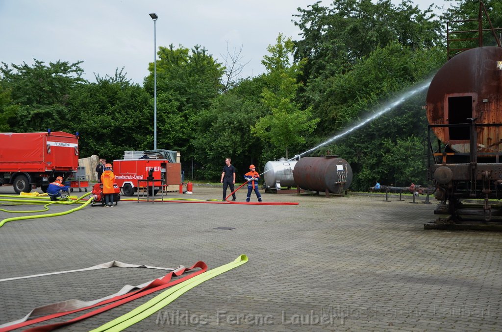 Tag der Offenen Tuer BF Koeln Weidenpesch Scheibenstr P219.JPG